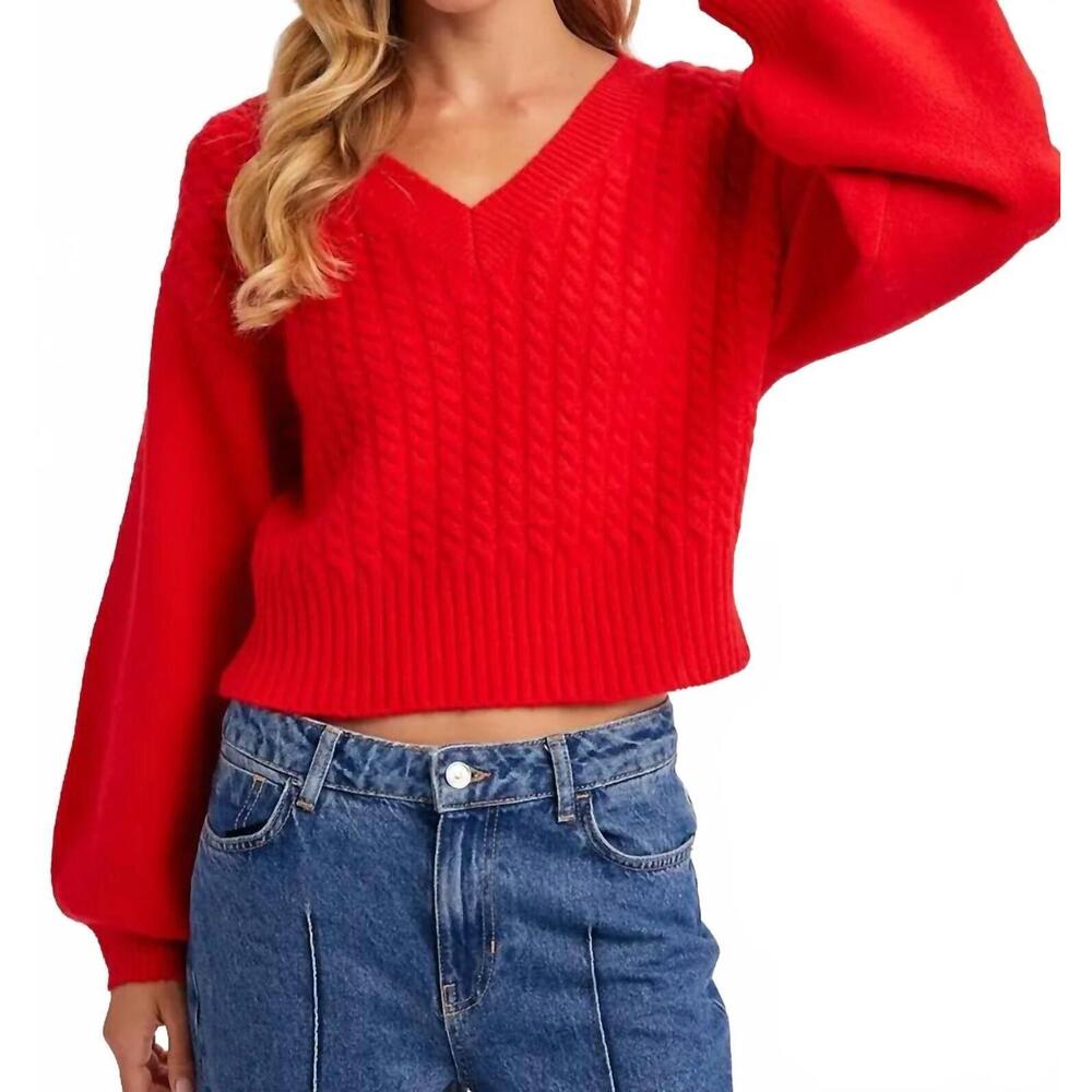 NEW BLUIVY cropped v-neck cable knit sweater in ruby